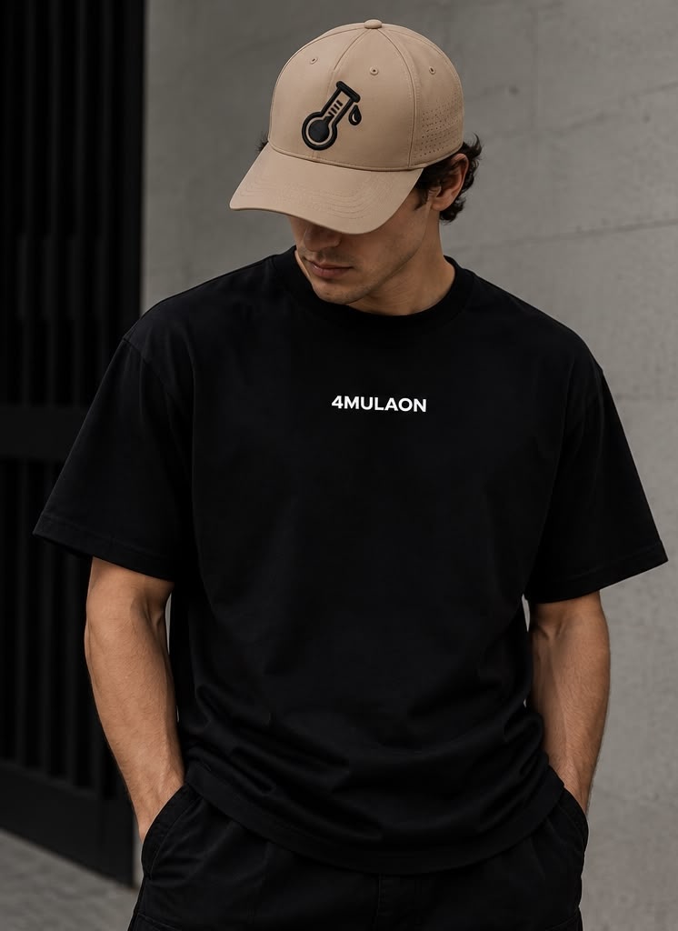 4MULAON tan cap and black tee
